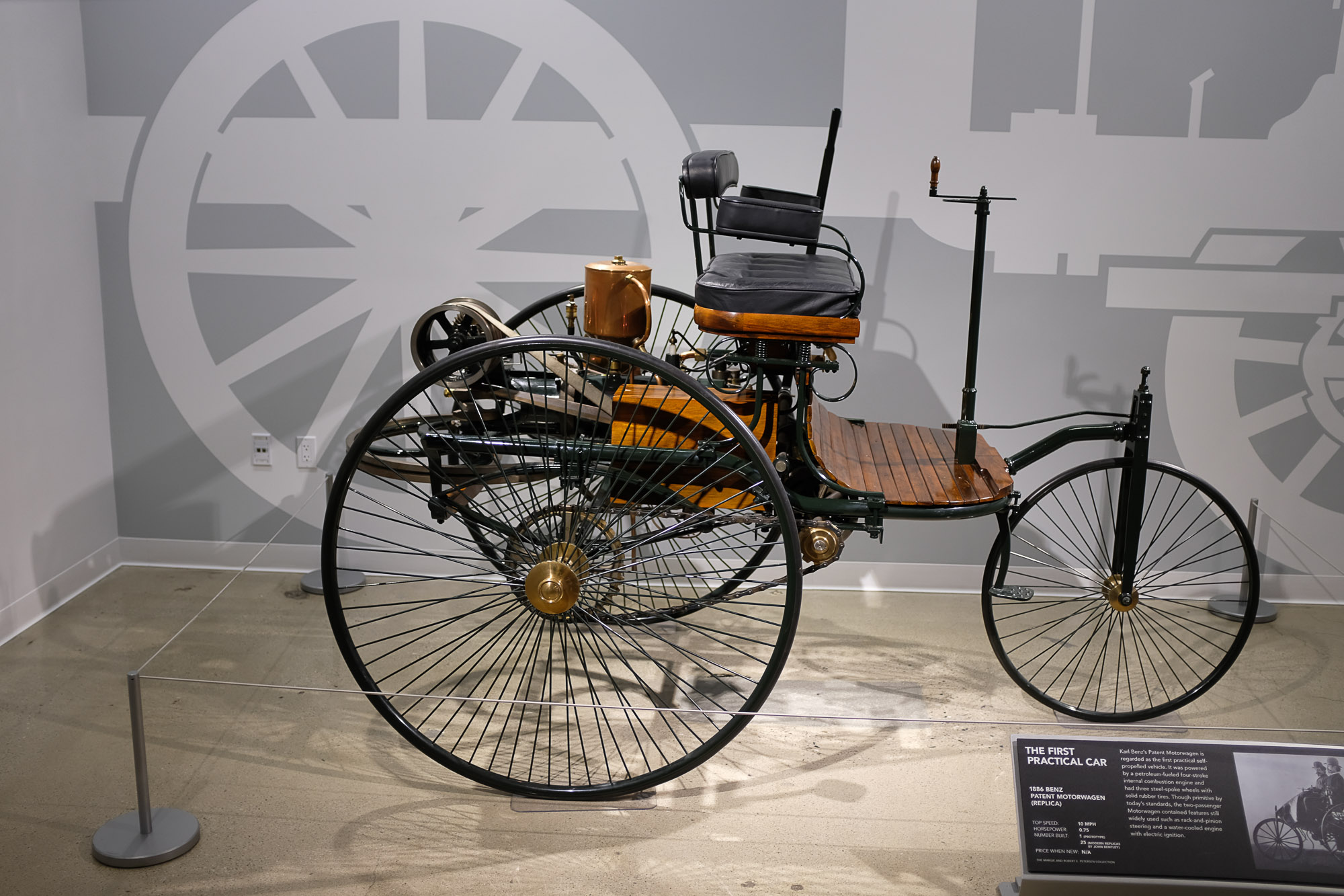 Petersen Auto Museum & Miracle Miles (1)