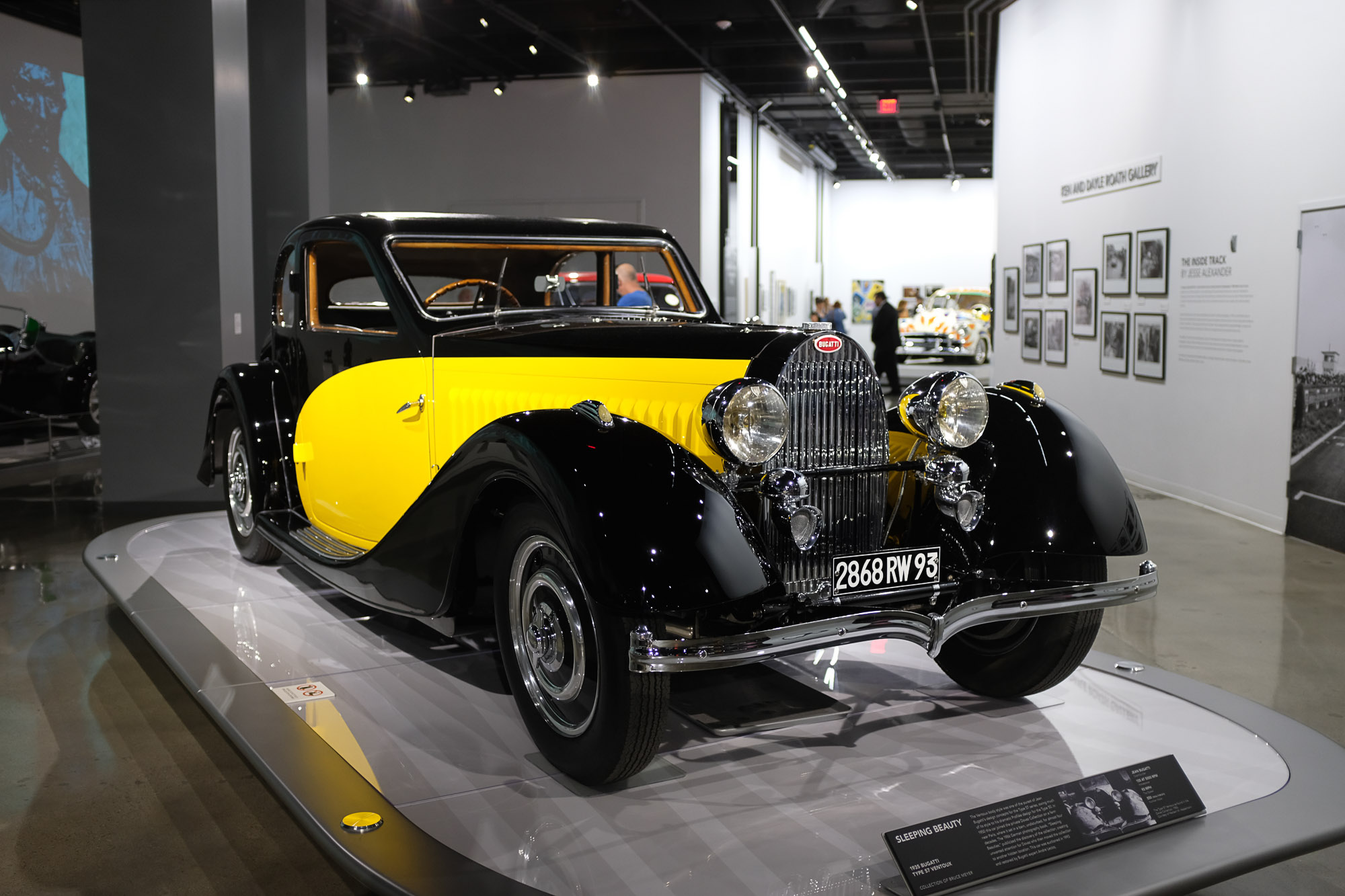 Petersen Auto Museum & Miracle Miles (12)