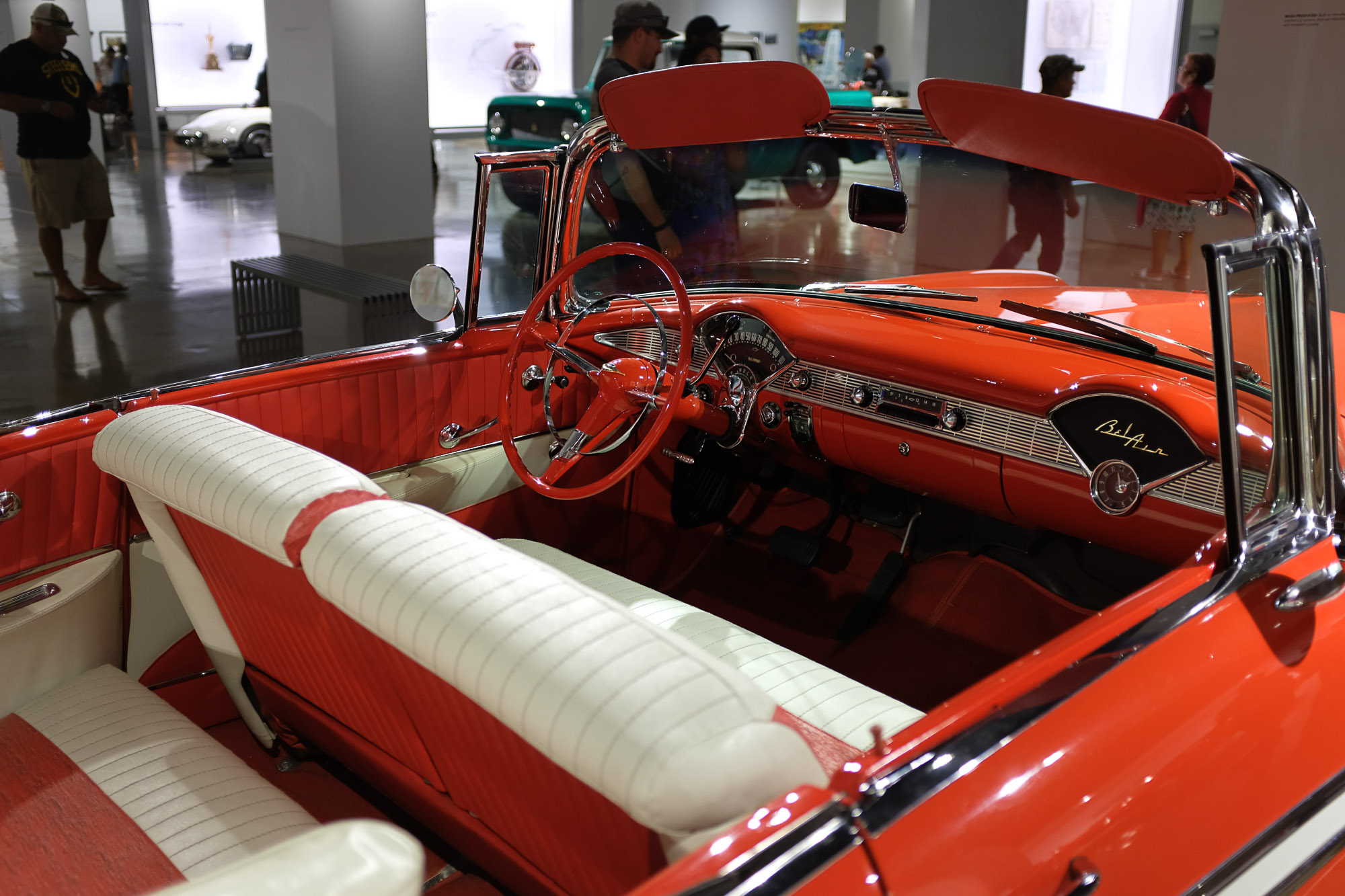 Petersen Auto Museum & Miracle Miles (3)