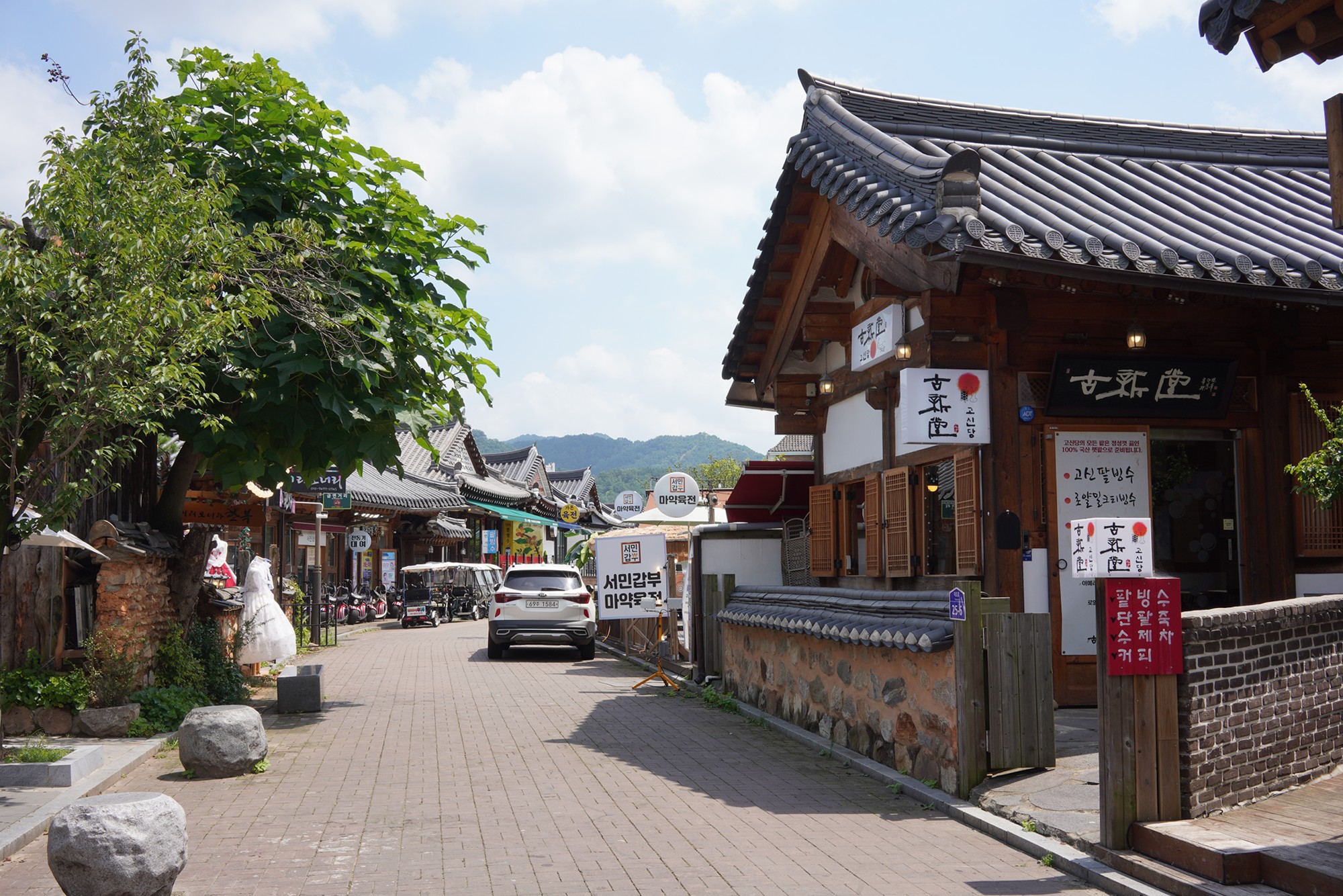 Junju Hanok Village (45)