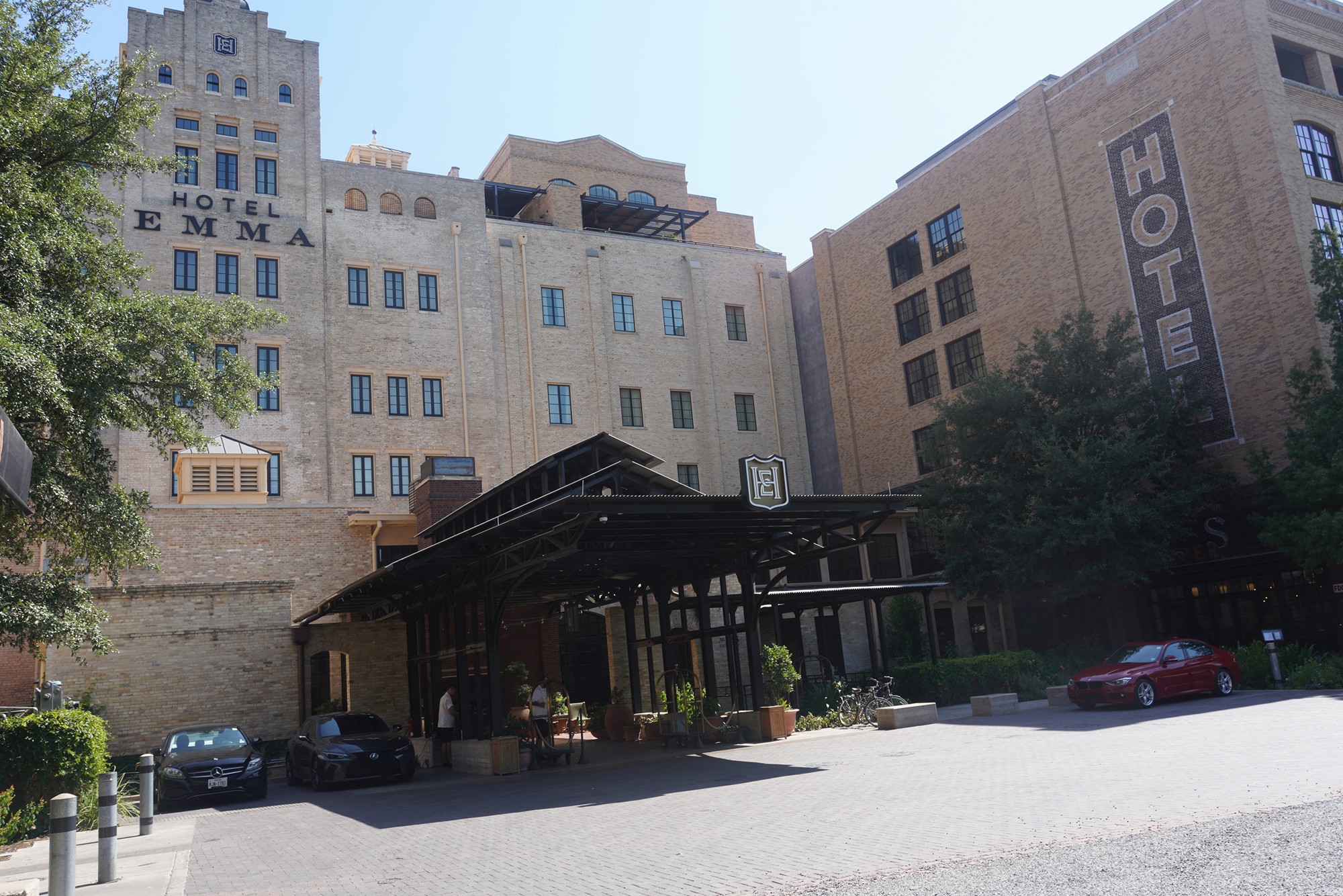 Hotel Emma and Pearl District (3)