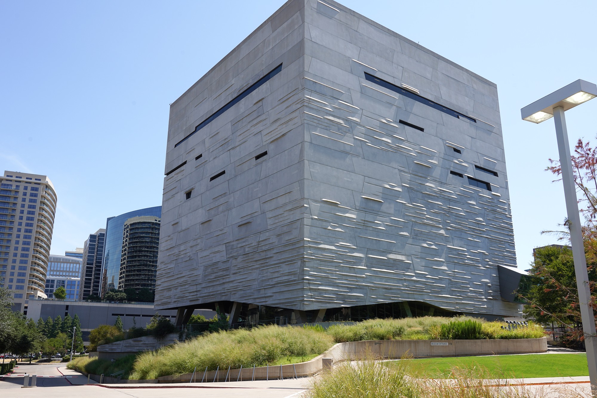 Perot Museum of Nature and Science (2)
