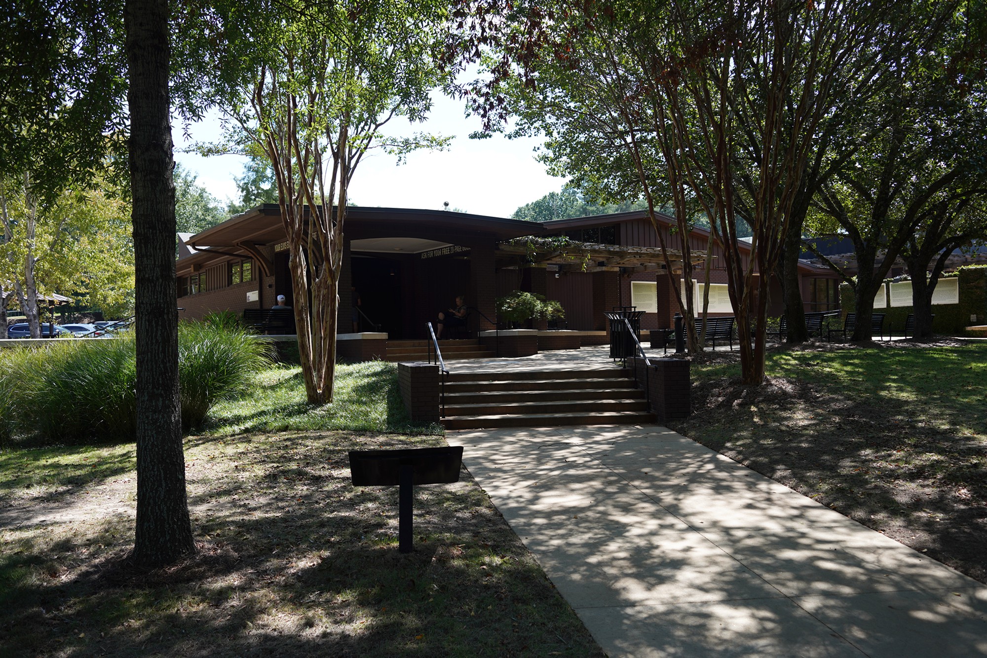 Elvis Presley Birthplace (1)