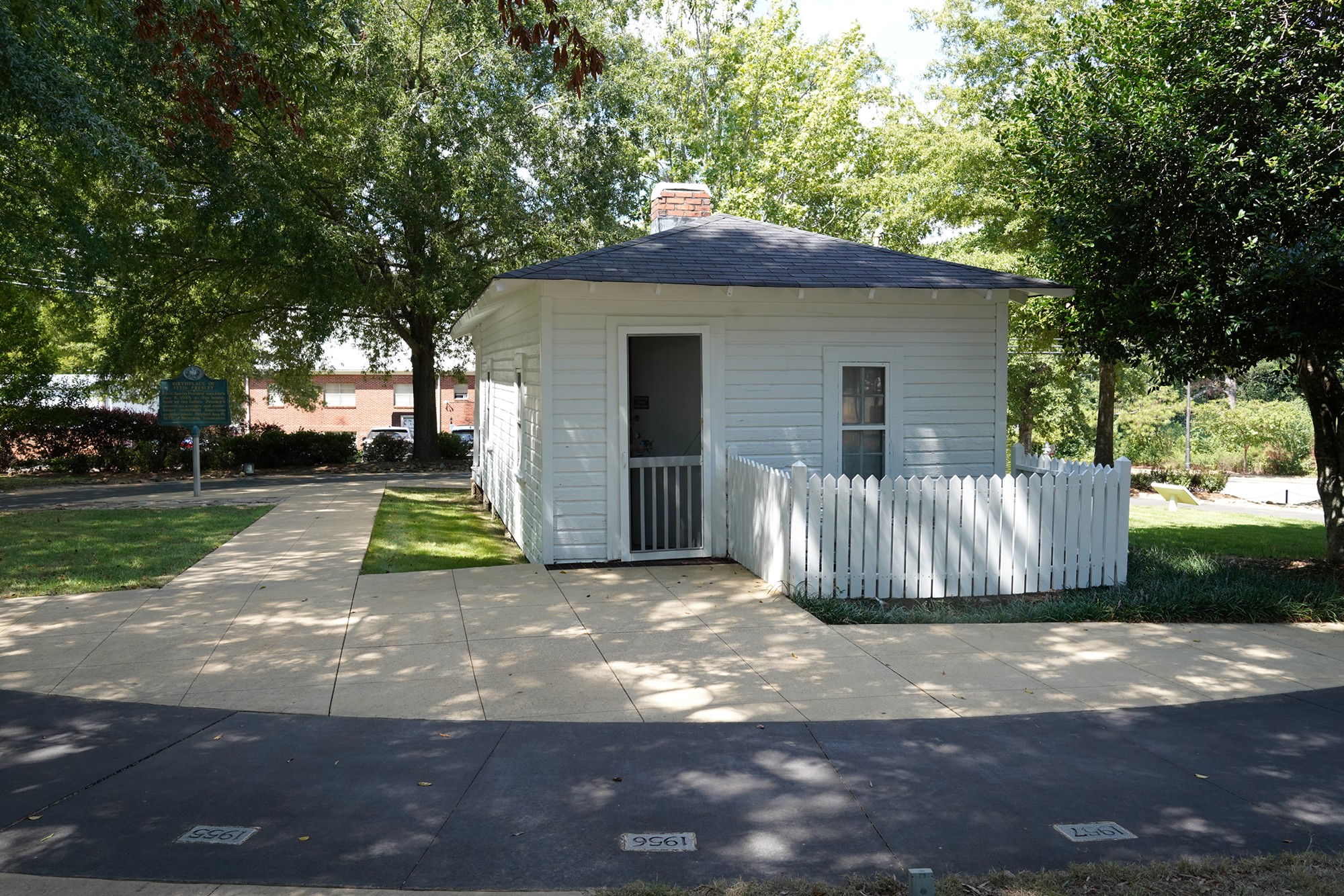 Elvis Presley Birthplace (3)