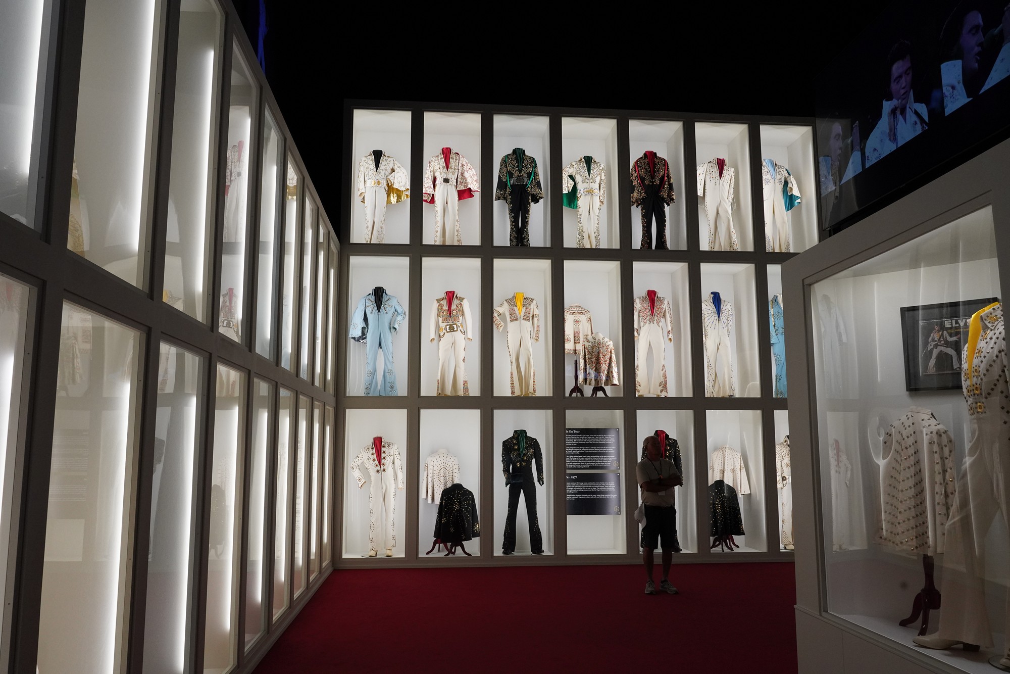 Graceland - Elvis Museum (51)