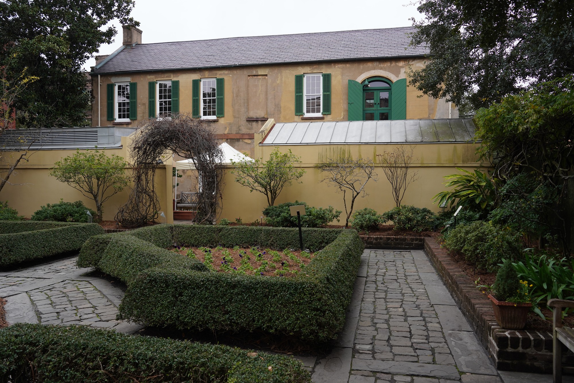 Owens-Thomas House & Slave Quarters (32)