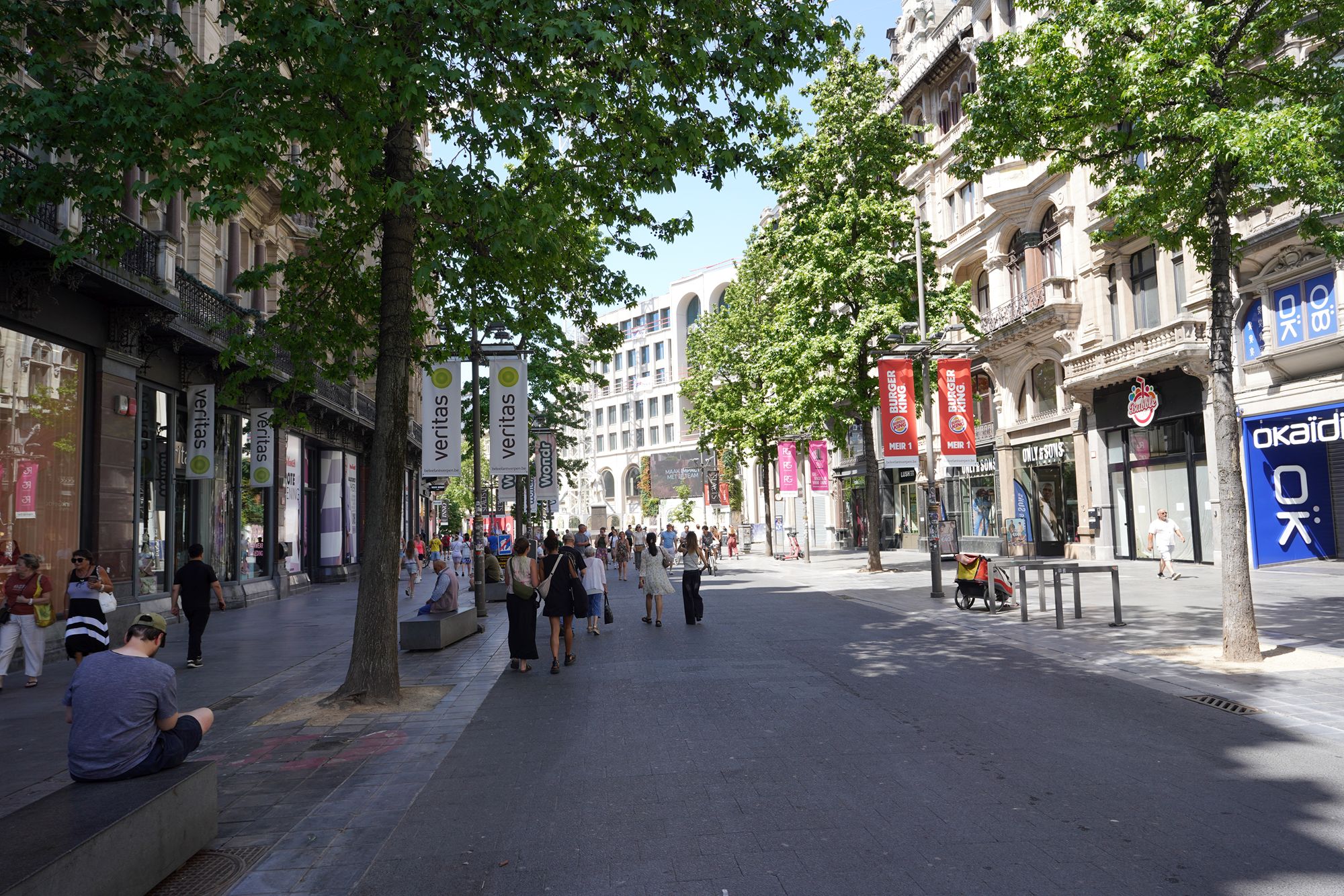 Antwerp Day Trip (21)