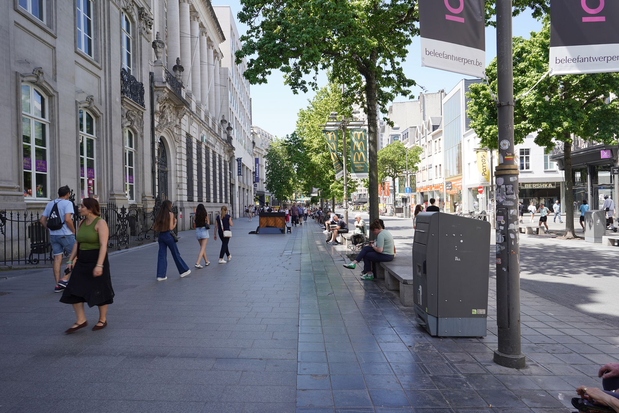 Antwerp Day Trip (28)