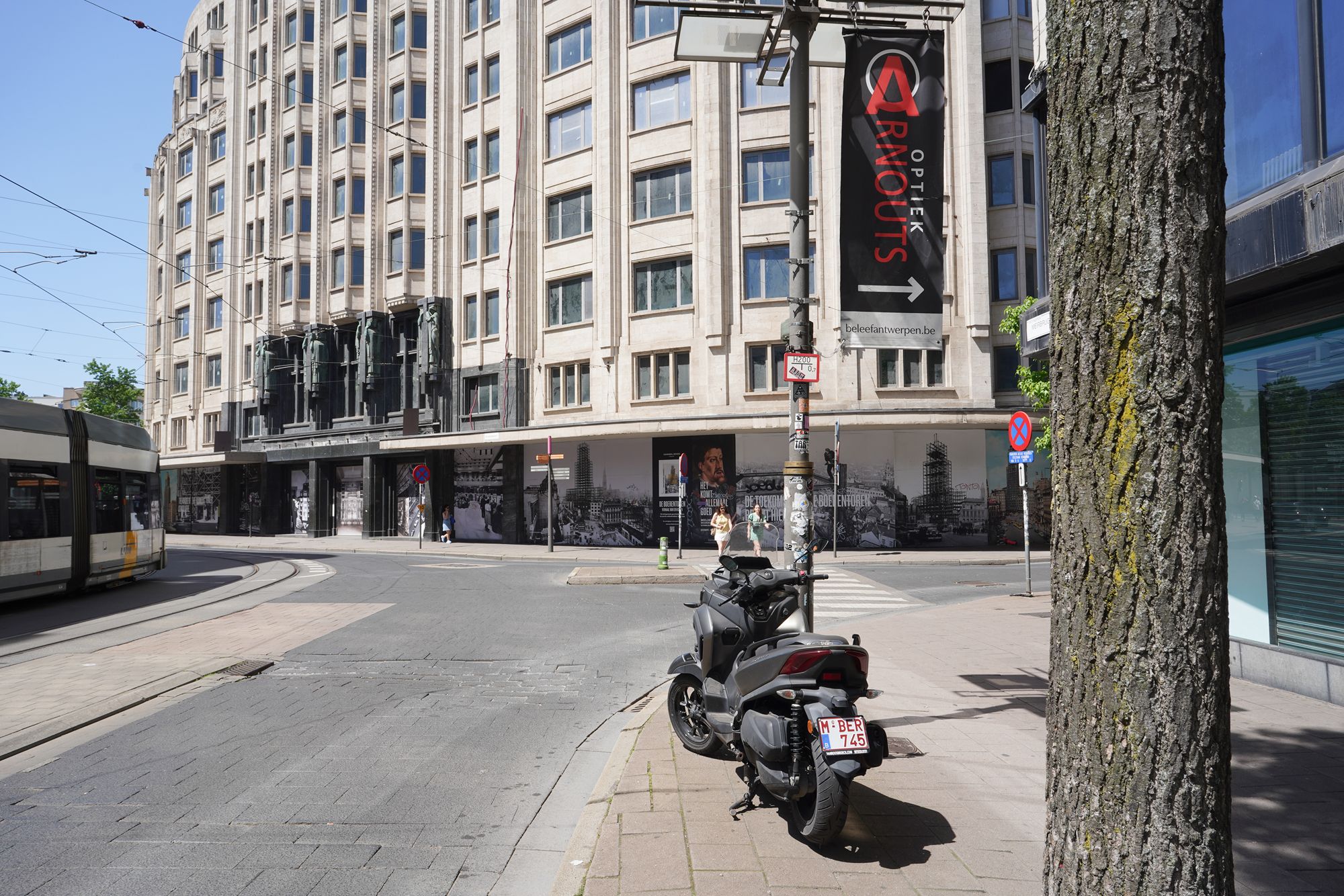 Antwerp Day Trip (30)