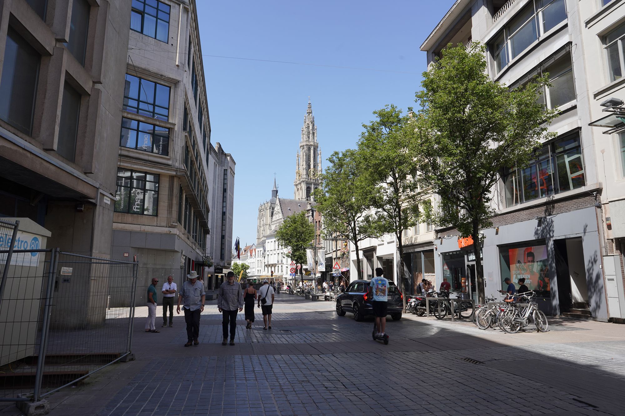 Antwerp Day Trip (32)
