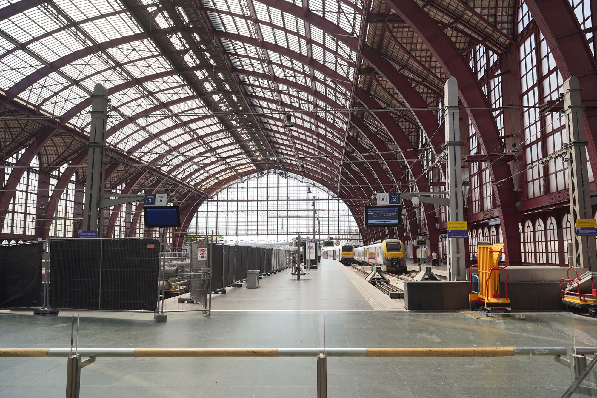 Antwerp Day Trip (7)