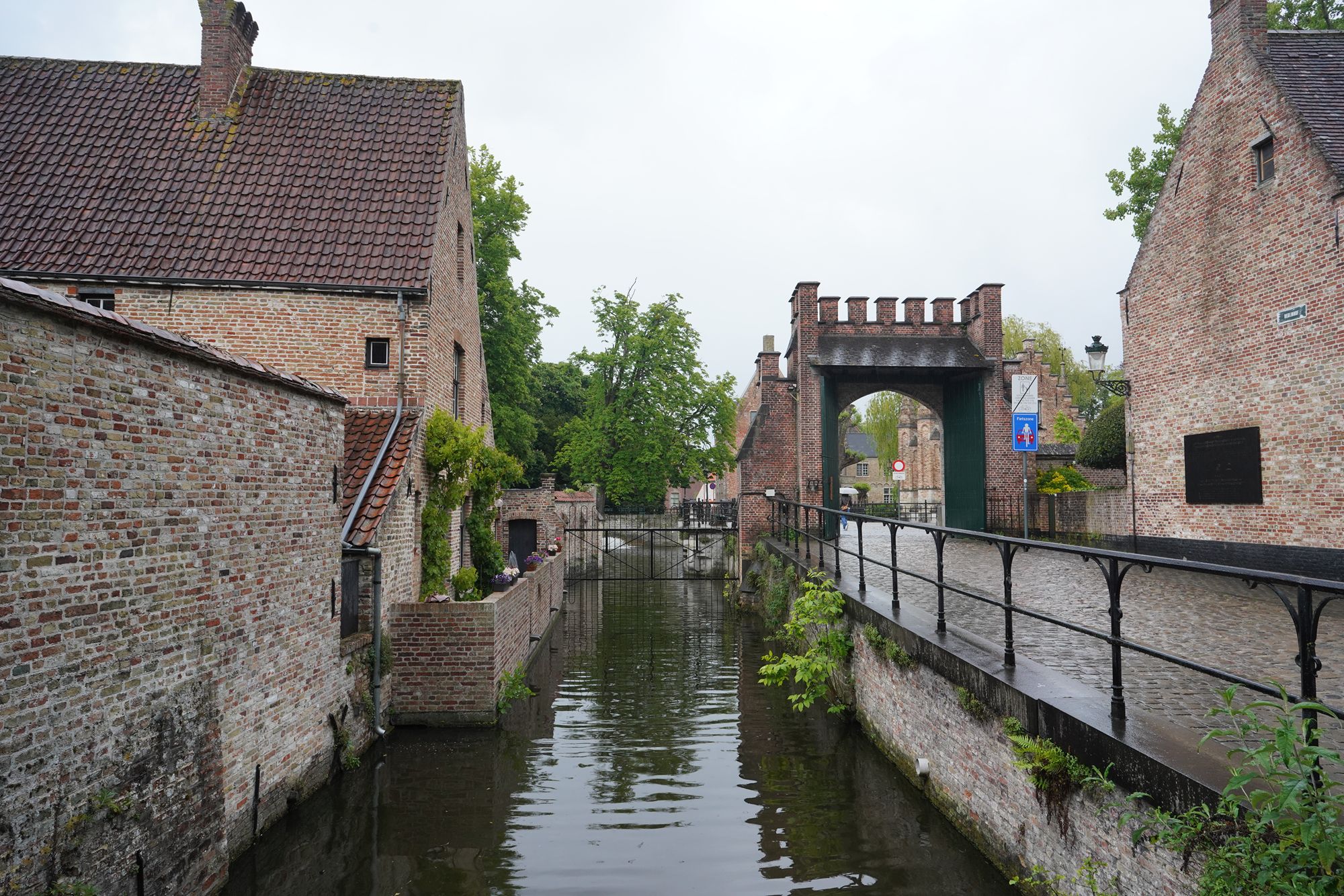 Bruge Walk II (37)