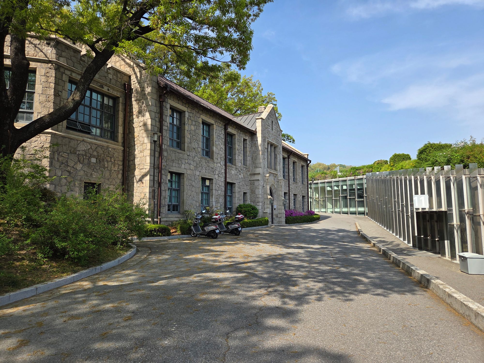 Ewha Womans University (22)