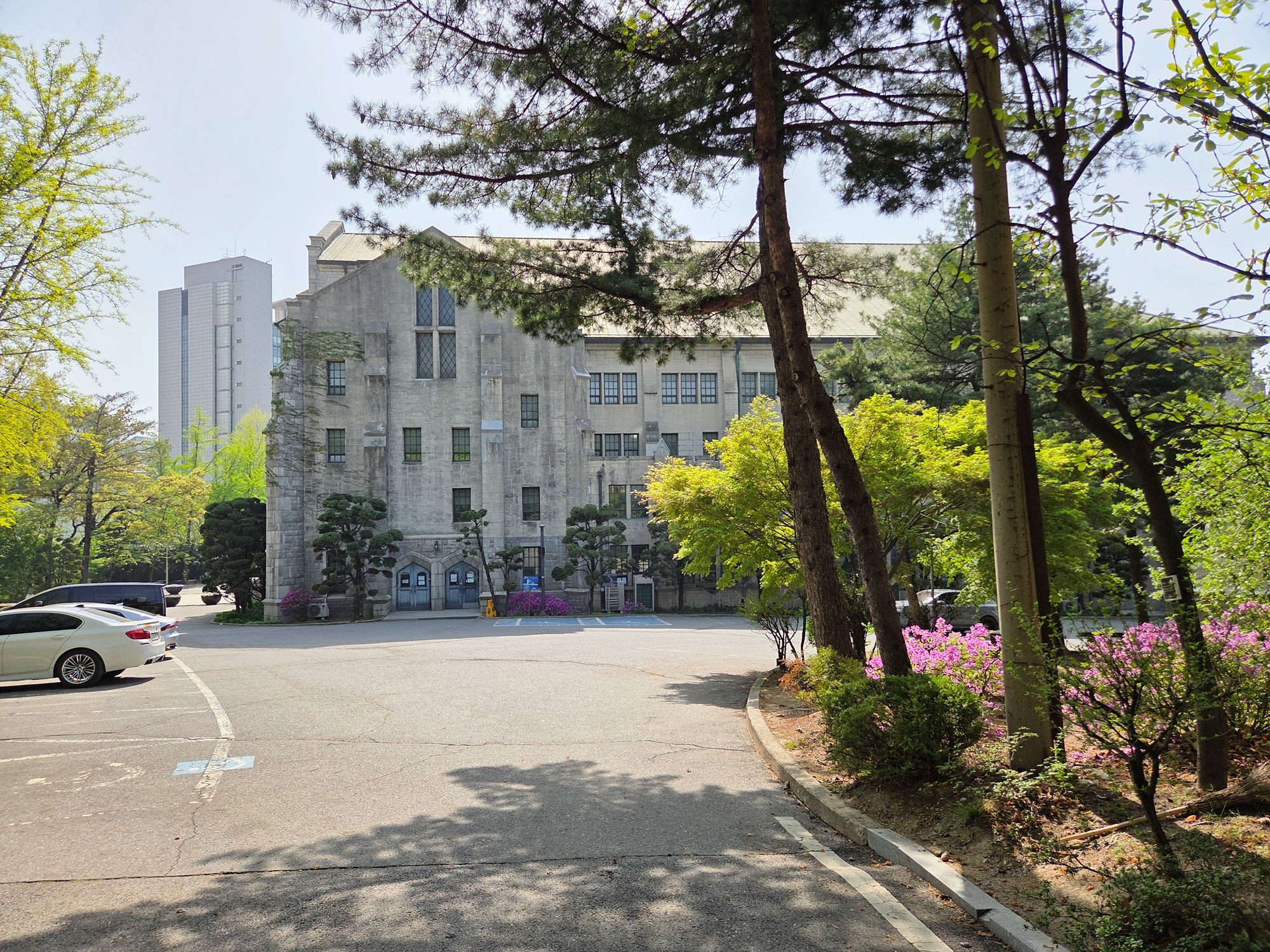 Ewha Womans University (26)