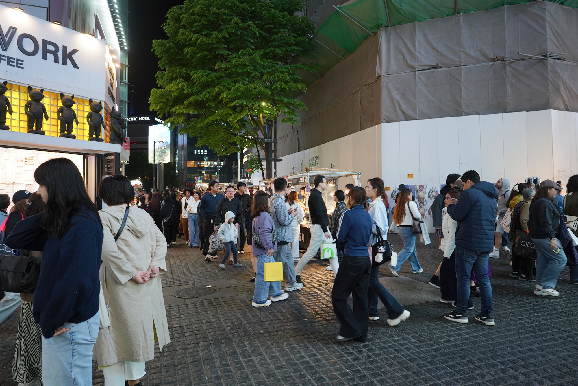 Myeongdong (14) Myeongdong (14)