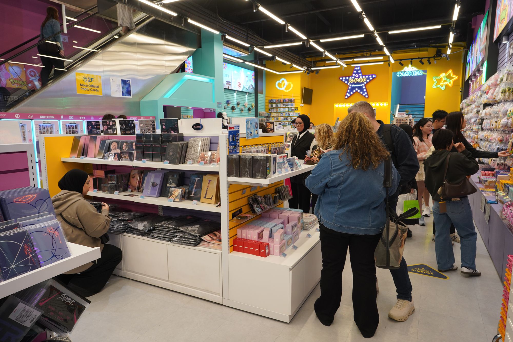 Myeongdong (20) Myeongdong (20)