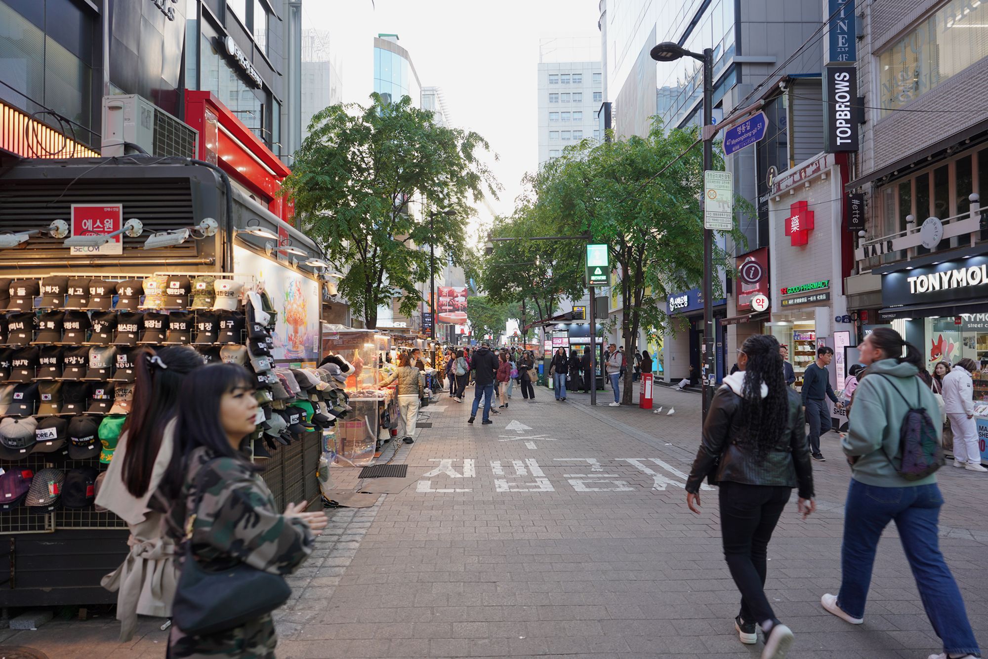 Myeongdong (6) Myeongdong (6)