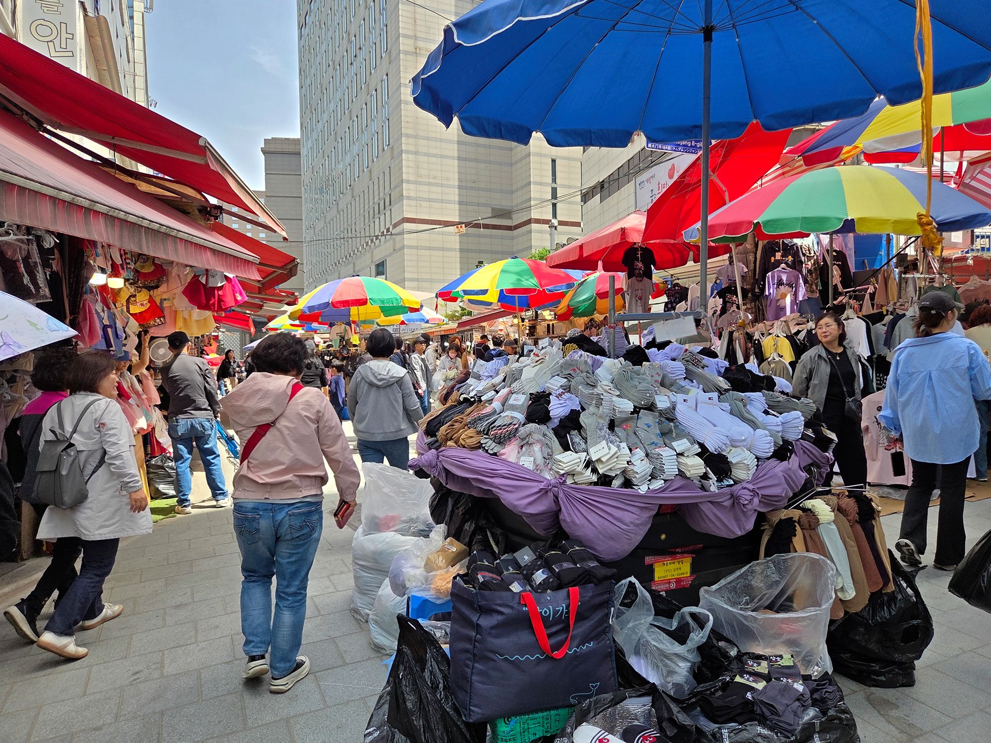 Myeongdong Day Time (78)