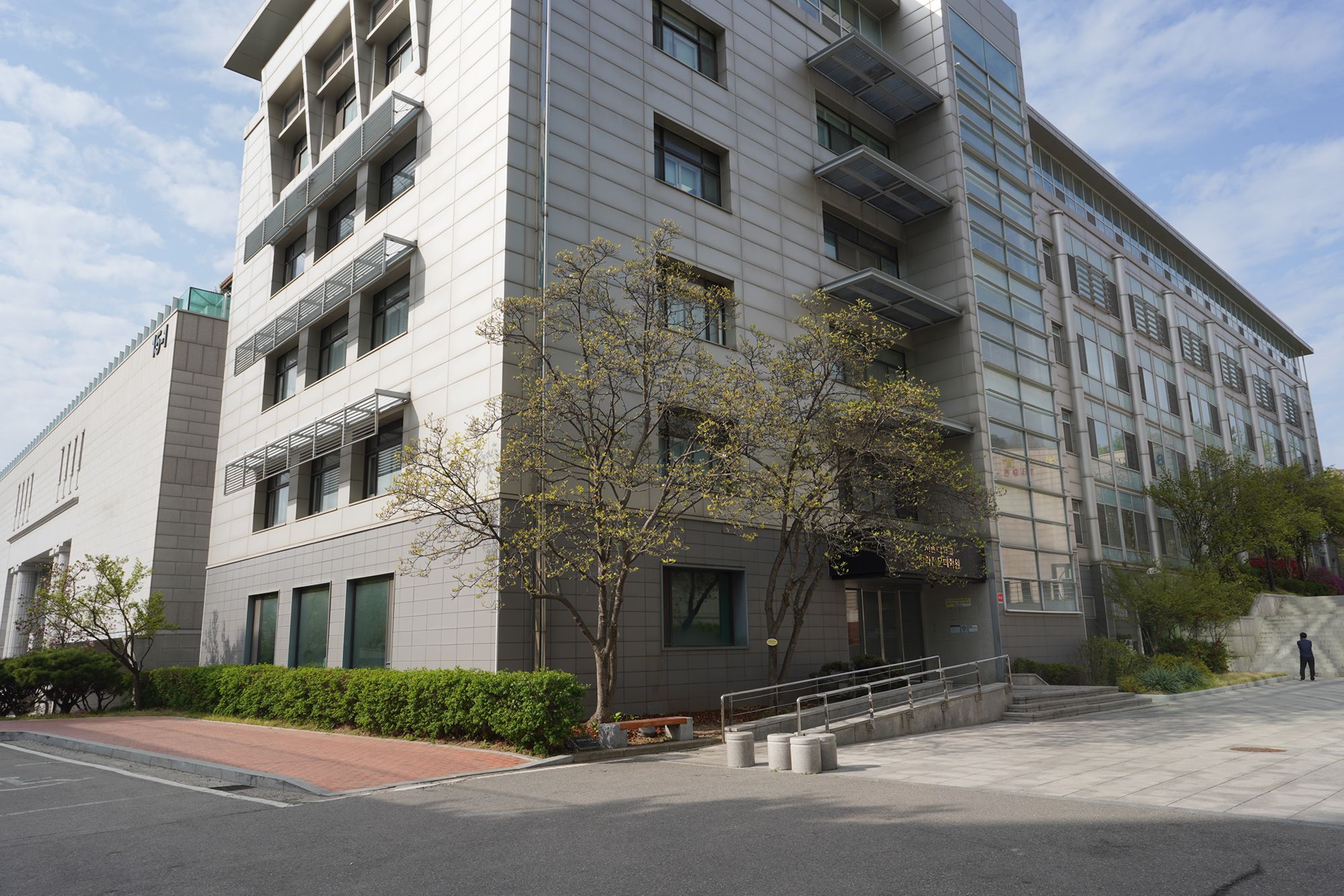 Seoul National University (33)