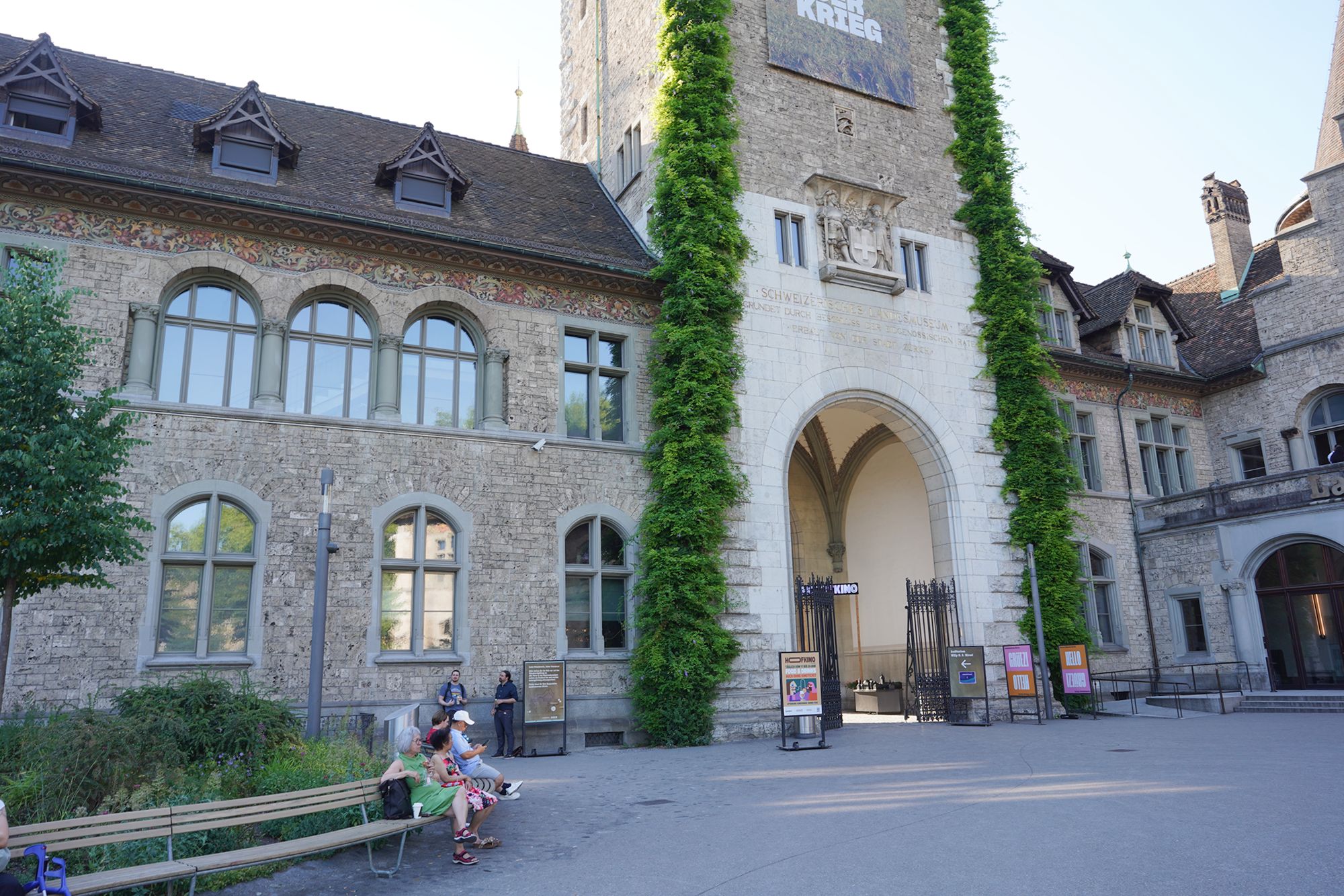Swiss National Museum – History (166)