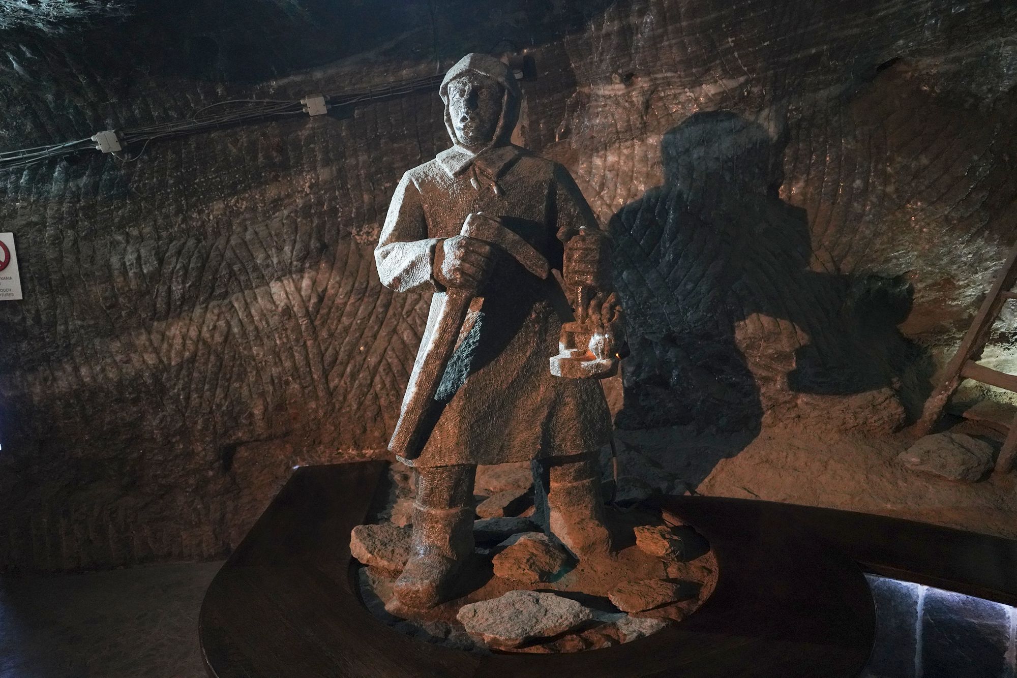 Wieliczka Salt Mine (146) Wieliczka Salt Mine (146)