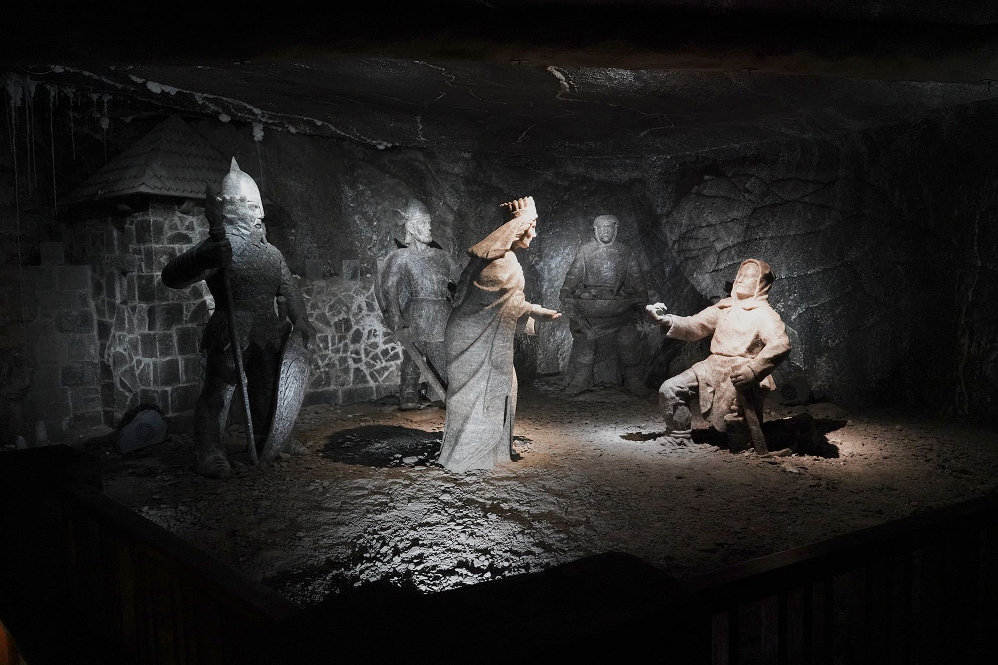 Wieliczka Salt Mine (23) Wieliczka Salt Mine (23)