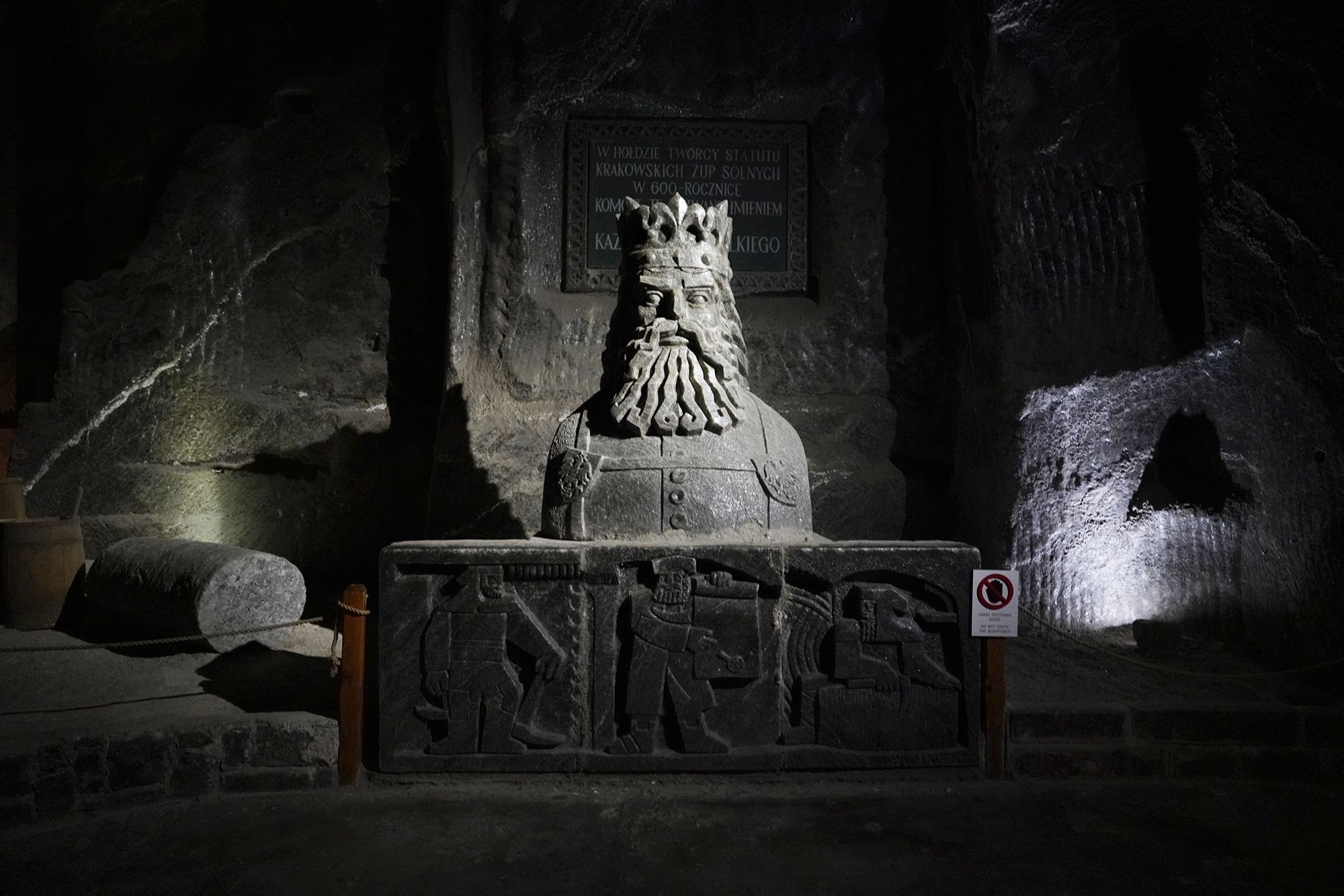 Wieliczka Salt Mine (48) Wieliczka Salt Mine (48)