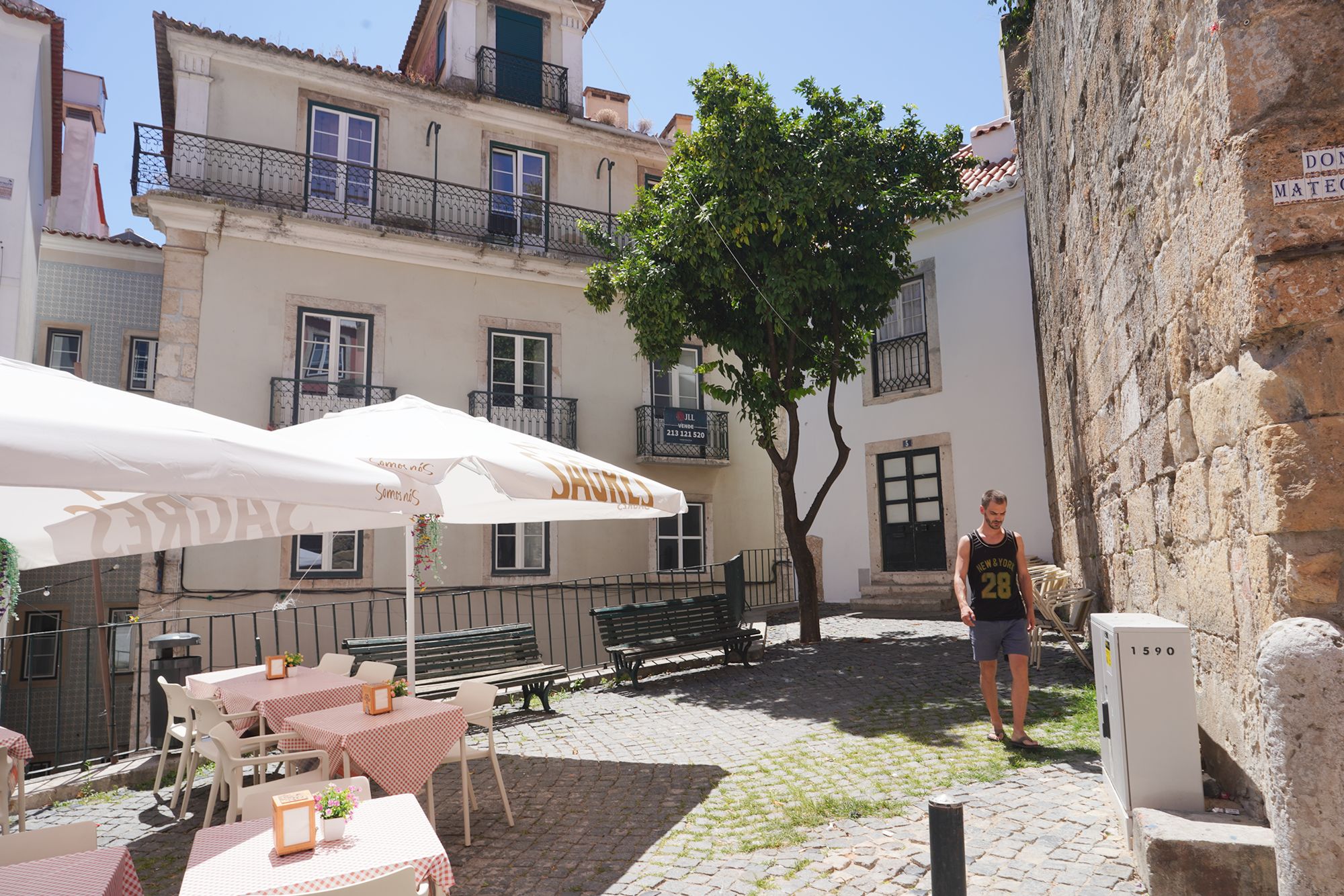 Lisbon Walk I (13) Lisbon Walk I (13)