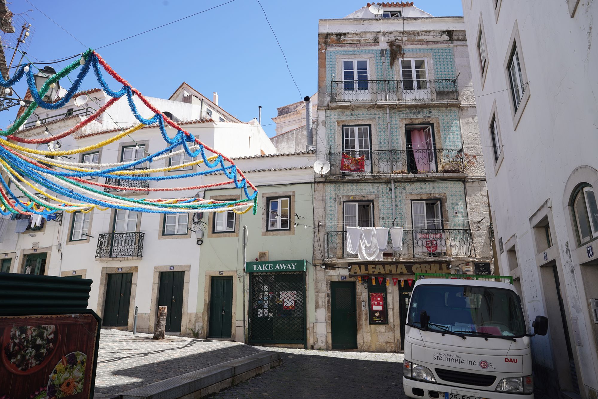 Lisbon Walk I (5) Lisbon Walk I (5)