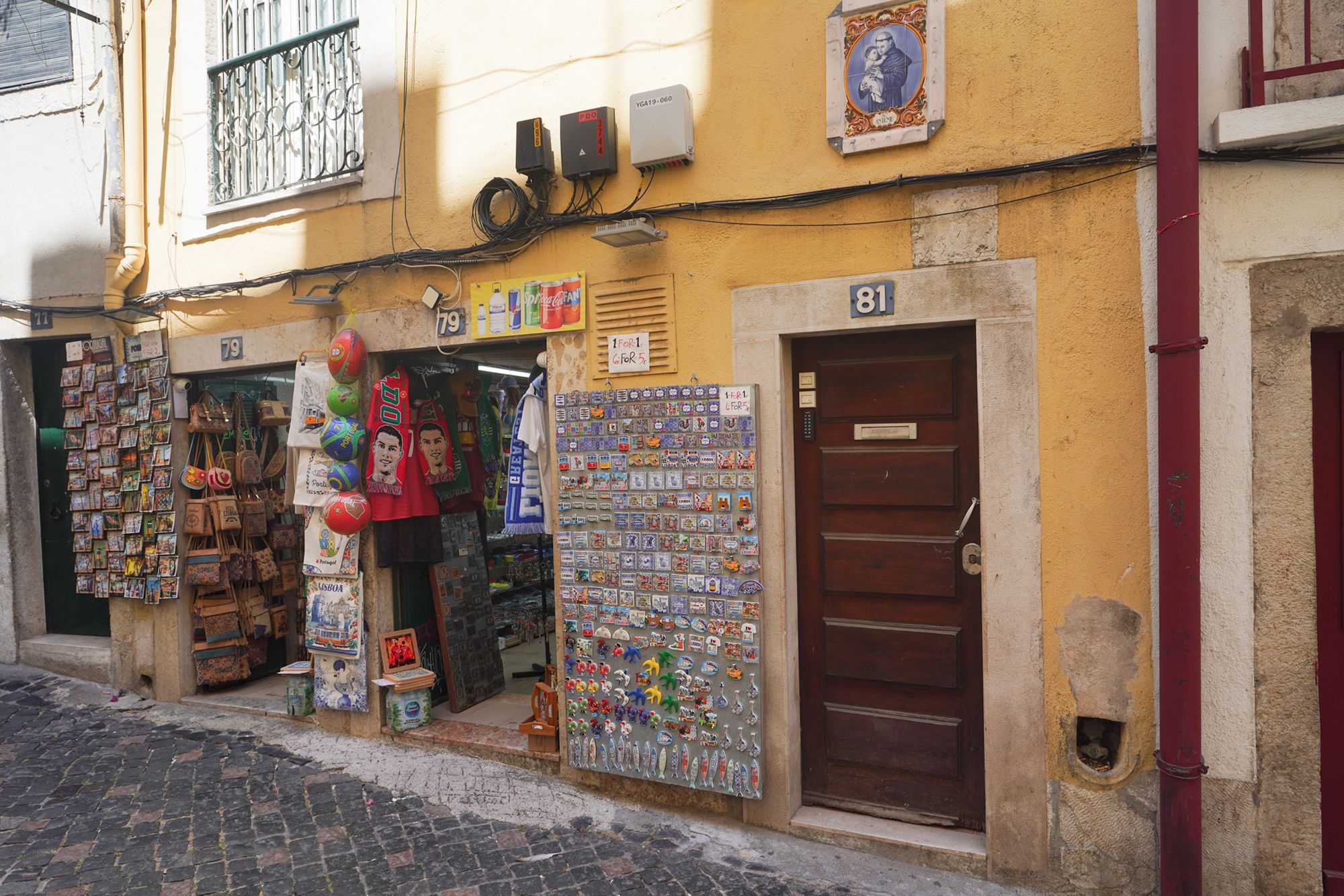 Lisbon Walk I (7) Lisbon Walk I (7)