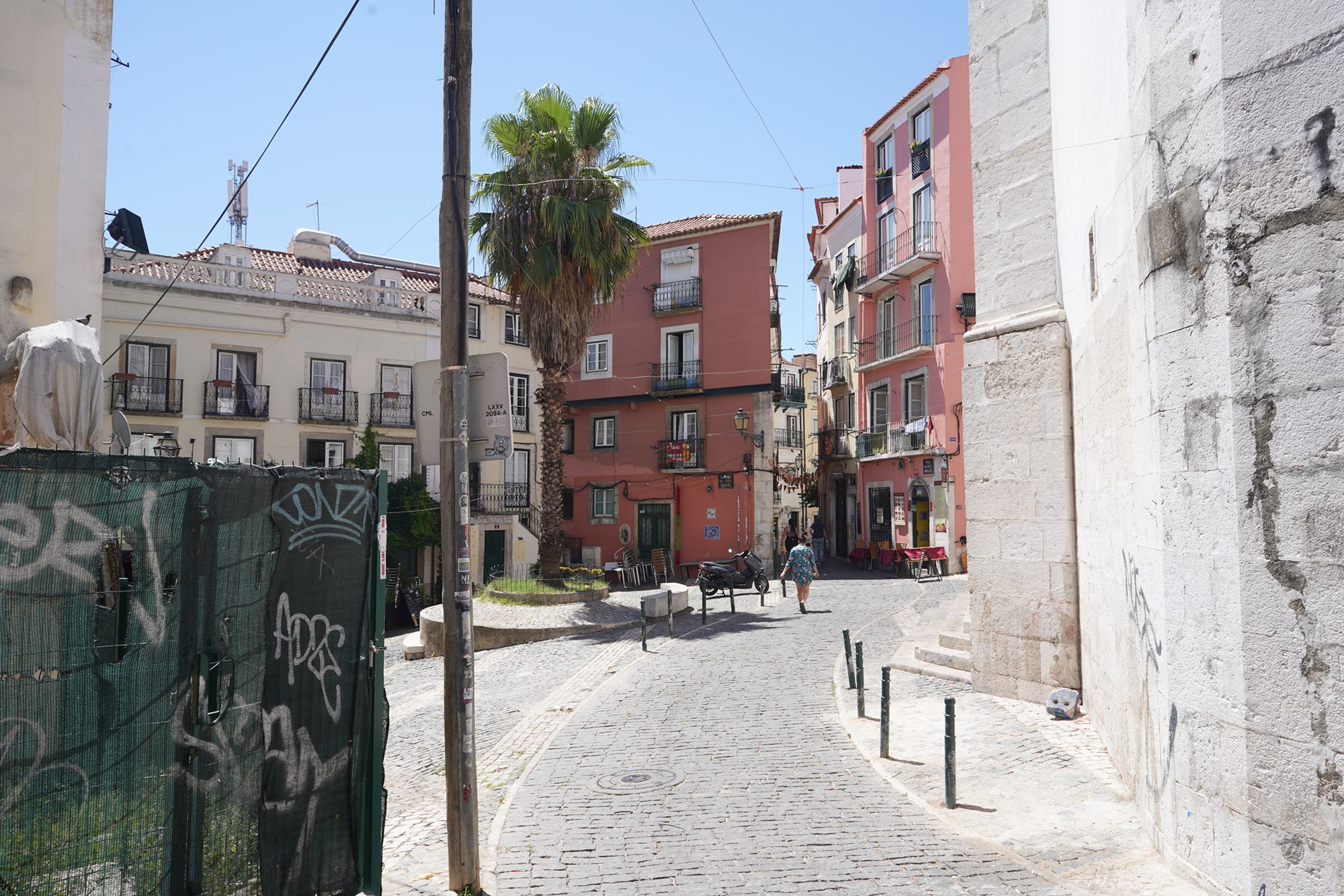Lisbon Walk I (8) Lisbon Walk I (8)