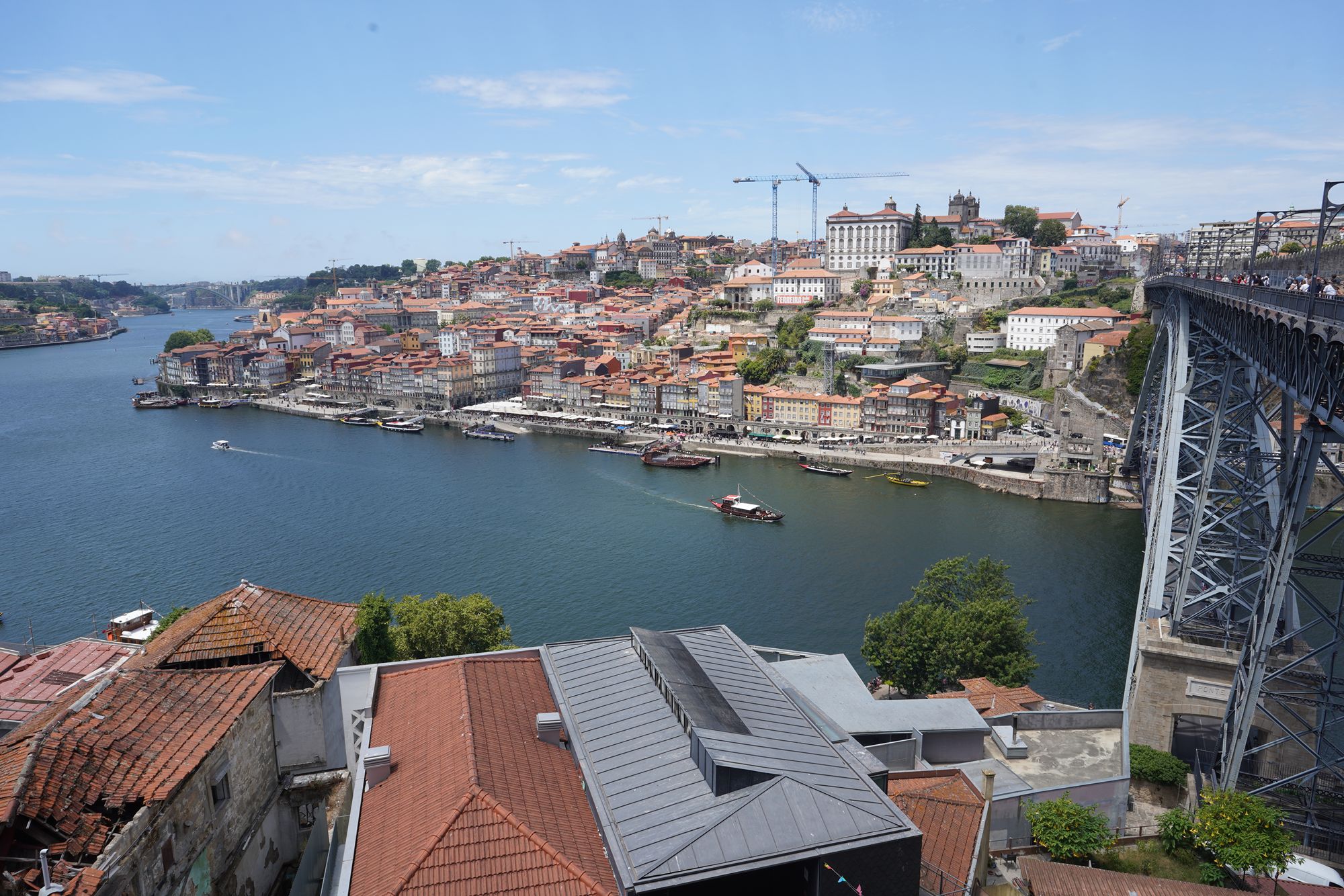 Porto Walk III (100) Porto Walk III (100)
