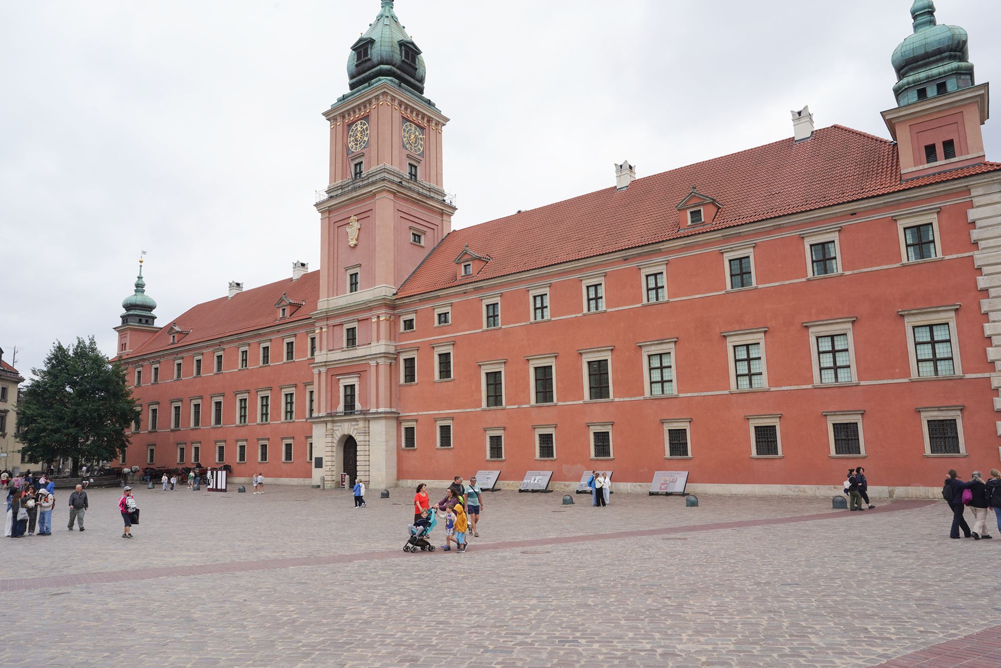 Warsaw Walk I (9) Warsaw Walk I (9)