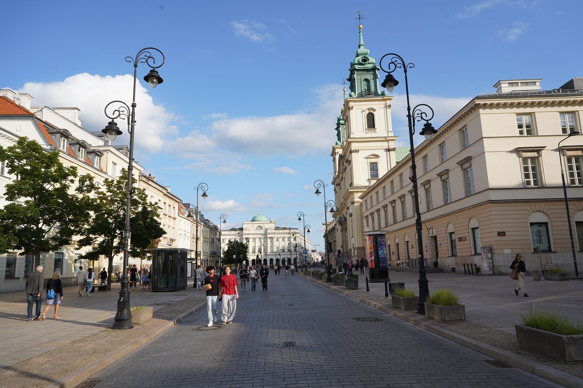 Warsaw Walk II (100) Warsaw Walk II (100)