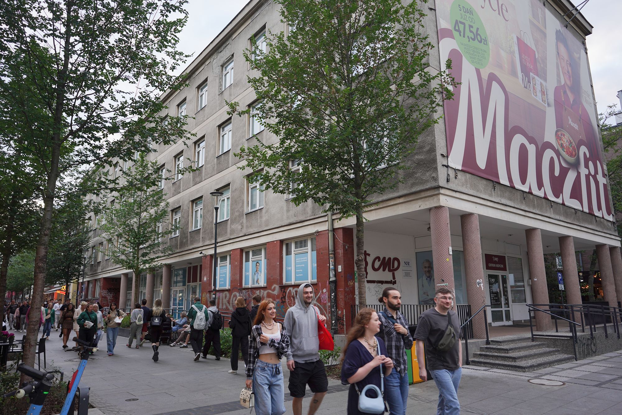 Warsaw Walk II (125) Warsaw Walk II (125)