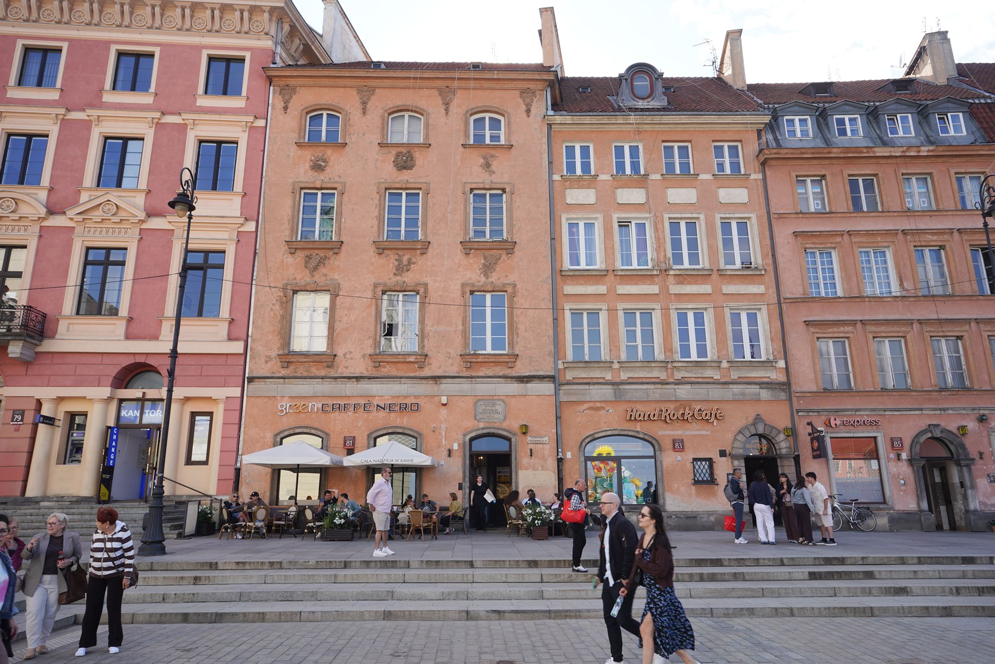 Warsaw Walk II (40) Warsaw Walk II (40)